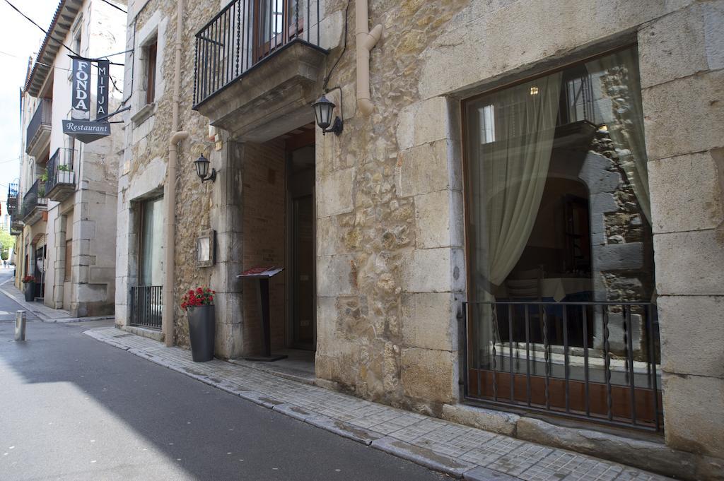 Fonda Mitja Hotel Torroella de Montgrí Екстериор снимка