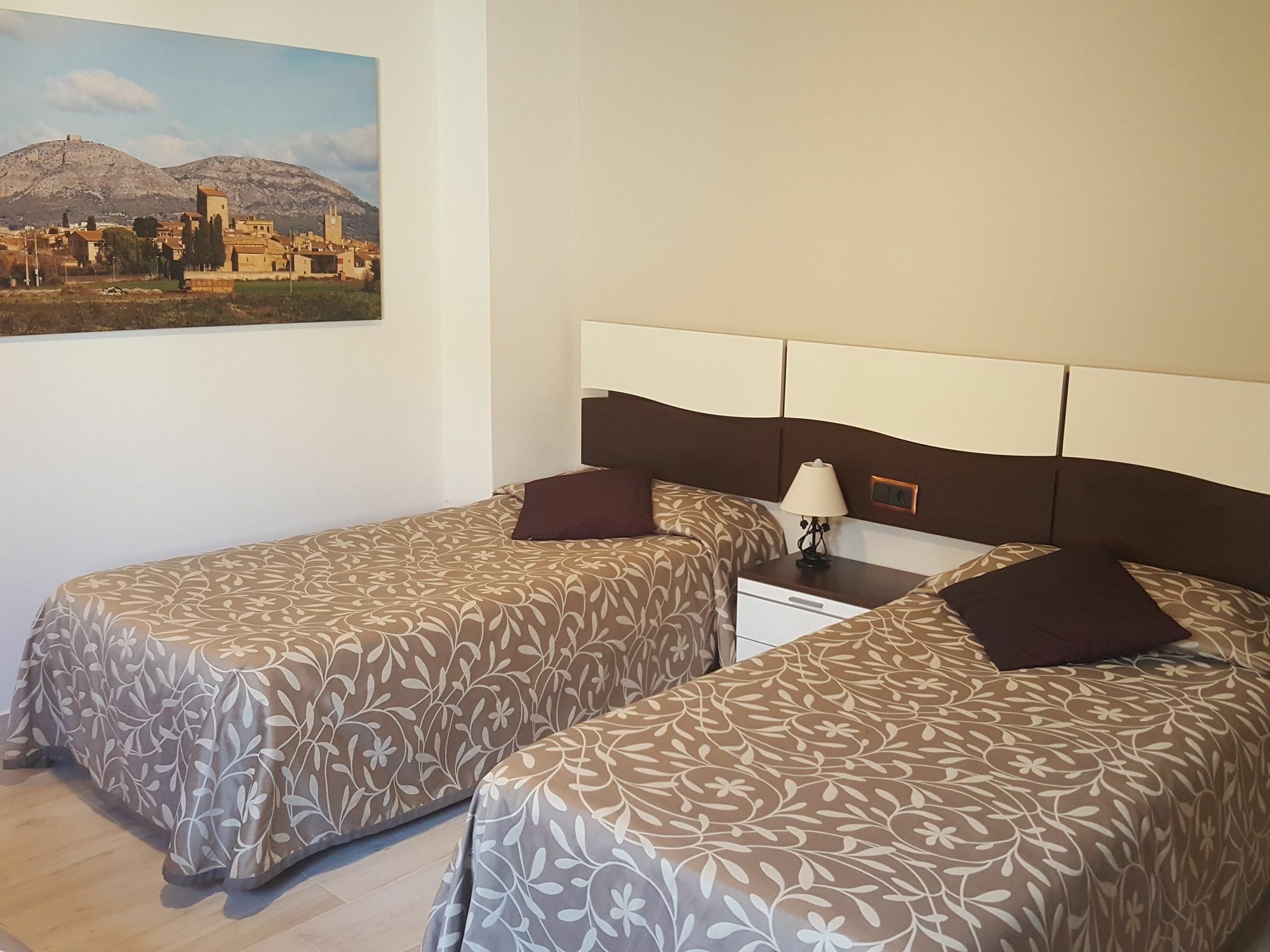 Fonda Mitja Hotel Torroella de Montgrí Екстериор снимка