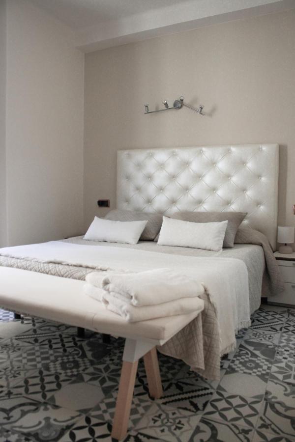Fonda Mitja Hotel Torroella de Montgrí Екстериор снимка